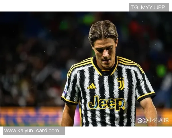 库普梅纳斯传中被扑后图拉姆紧随其后射门再遭门将拒绝